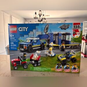 NWT New LEGO CITY 60315 Police Mobile Command Truck Factory Sealed Retired